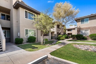 Building Photo - 7009 E Acoma Dr