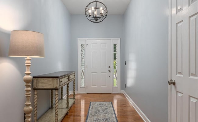 Photo - 4845 Waverly Ct (Ooltewah, TN) House