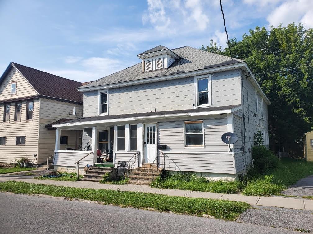 Primary Photo - 113 E Lynde St