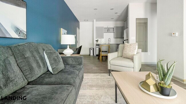 Foto del edificio - 7116 Finn Hall Ave