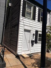 Building Photo - 767 Manor St