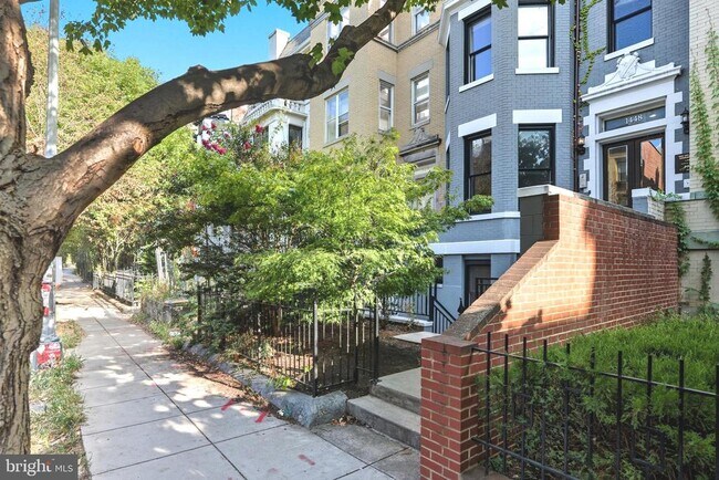 Foto del edificio - 1448 Harvard St NW