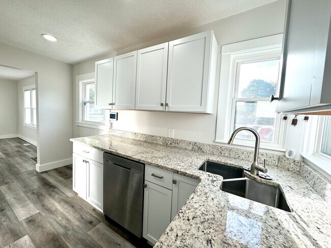 Foto del edificio - Updated & Move-In Ready Home for Rent – 2B...