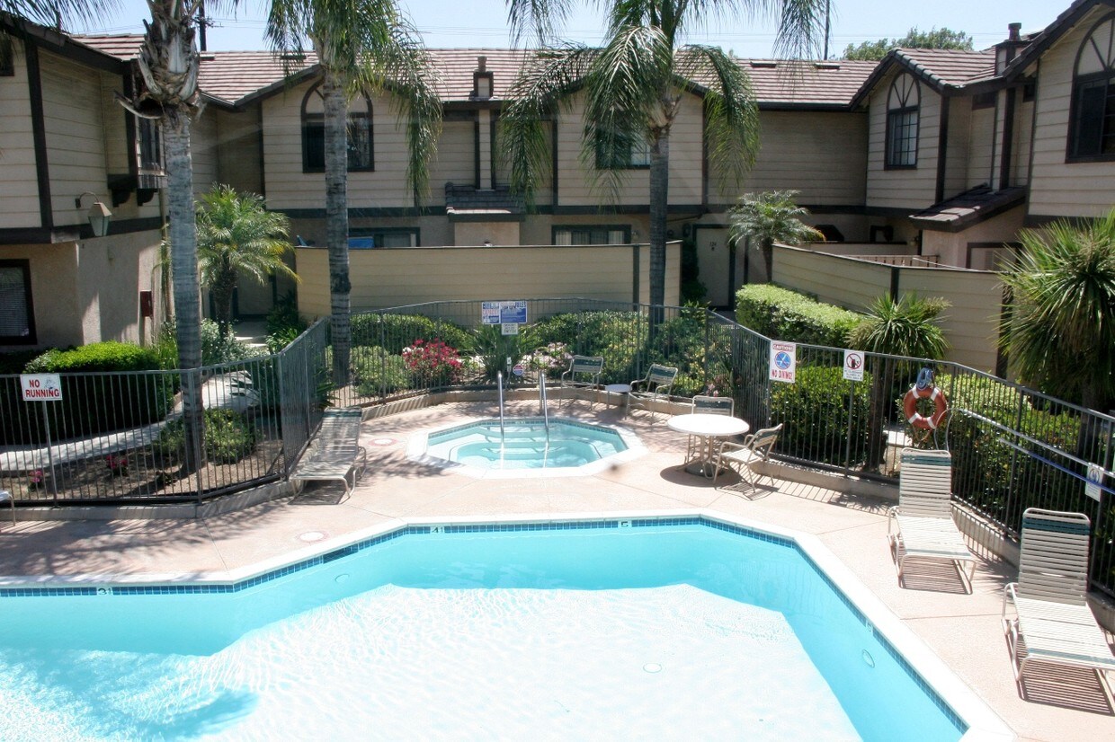 Foto principal - Judson Terrace Townhomes