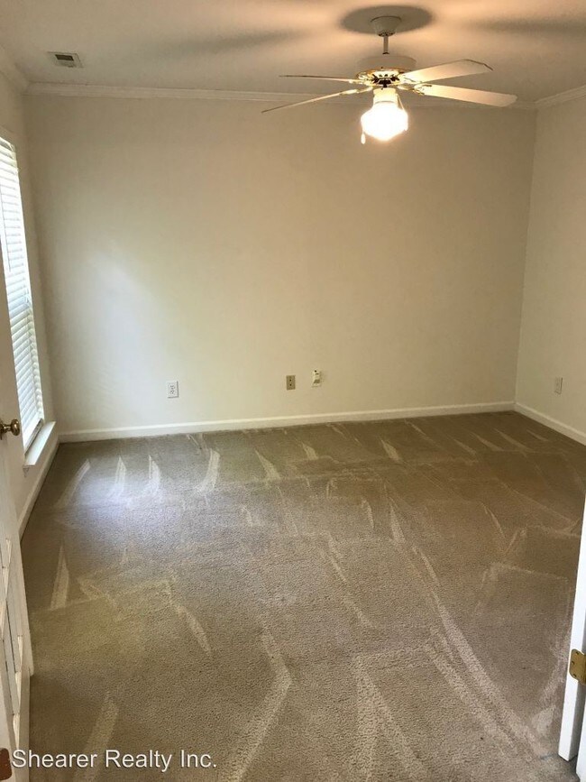 Building Photo - 4 br, 2.5 bath House - 6605 Nevin Road