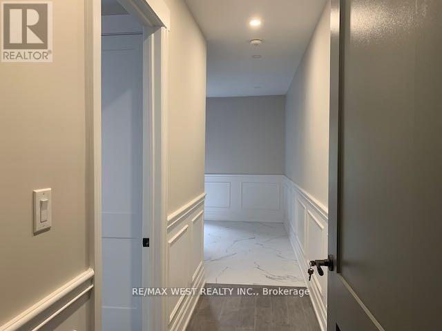 Photo du bâtiment - 1495 King St W