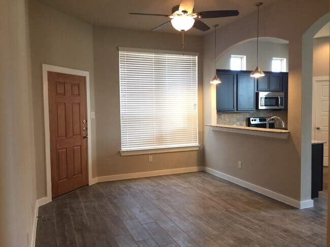 Building Photo - LUXURY 2 STORY DUPLEX LOCATED IN MIDLOTHIA...