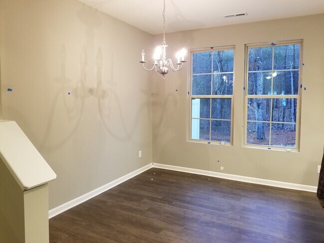 Building Photo - Townhome Available in Brightleaf
