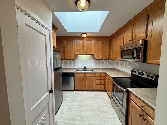 Building Photo - 841-841 Reynolda Rd NW