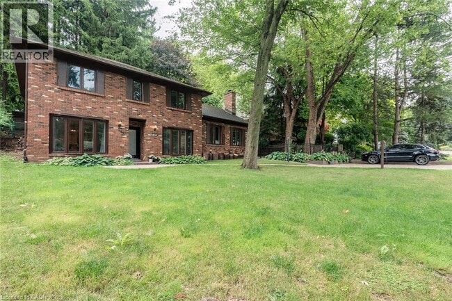 Building Photo - 89 Reding Rd