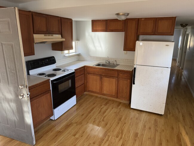 Building Photo - 217 Cherry Tree Dr