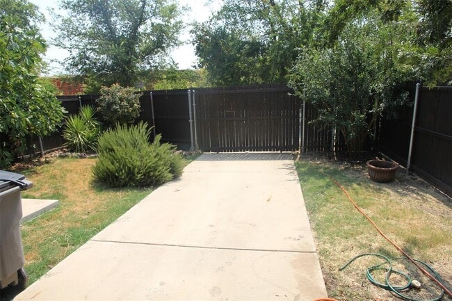 Building Photo - 2161 Colby Ln
