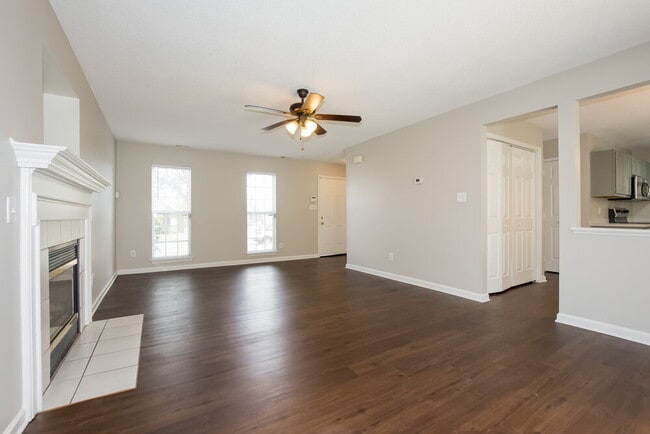 Building Photo - 8701 Terra Cotta Dr