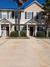 Building Photo - 1811 Lago Del Sur Drive