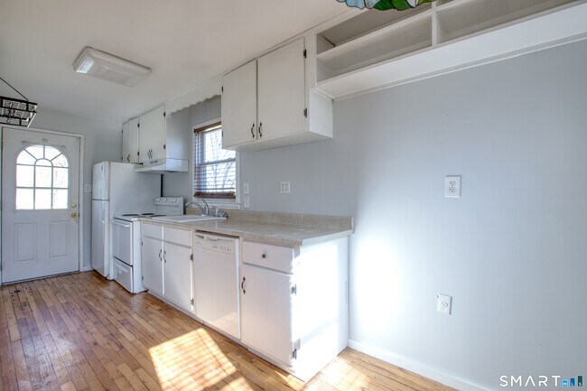 Foto del edificio - 124 Mayflower St