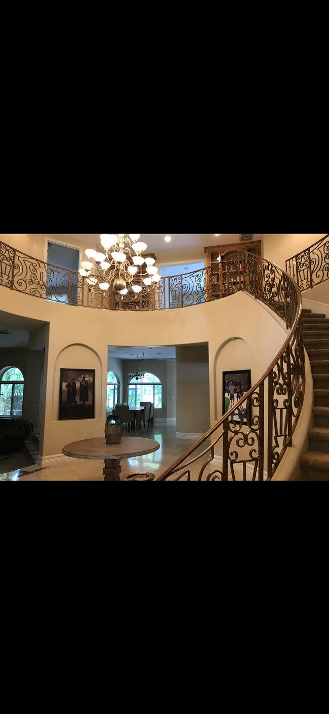 Foto del edificio - 5150 Teesdale Ave
