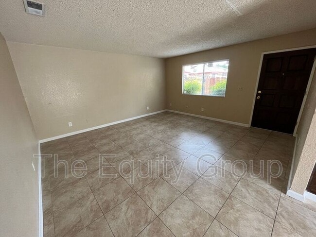 Building Photo - 826 N Williford Dr