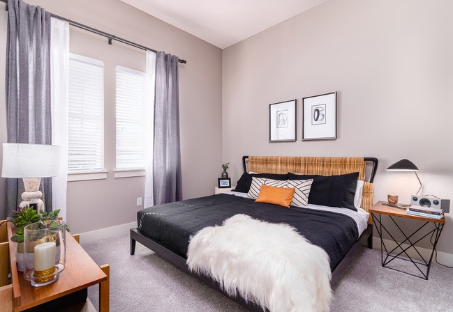 Bedroom - AMLI Littleton Village