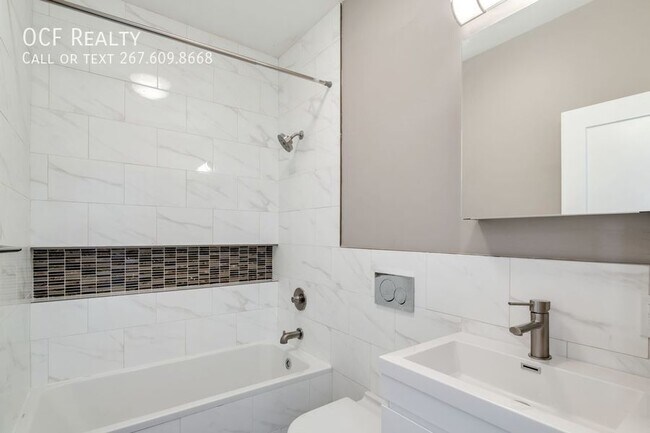 Foto del edificio - 17 S 44th St