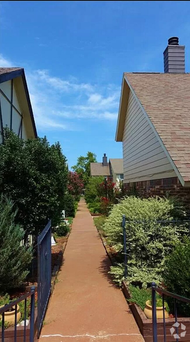 Brookhaven West Condos for Rent Oklahoma City, OK 2 Rentals