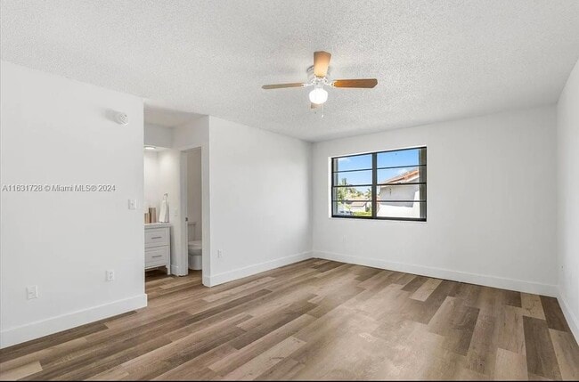 Building Photo - 2512 SW 113th Ct Building Photo - 2512 SW 113th Ct