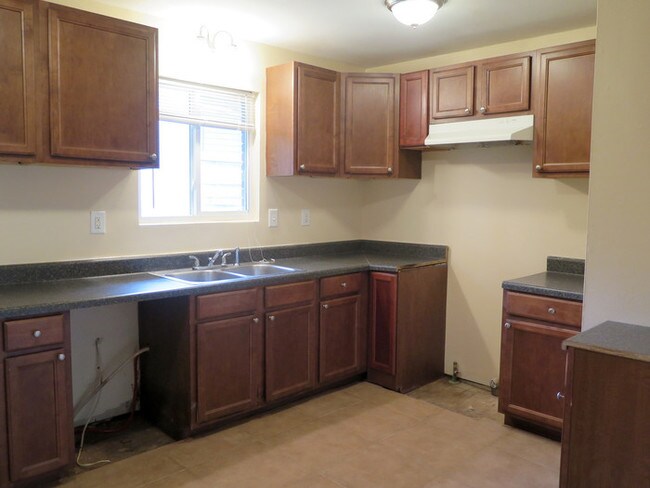 Building Photo - Cozy Decatur Duplex