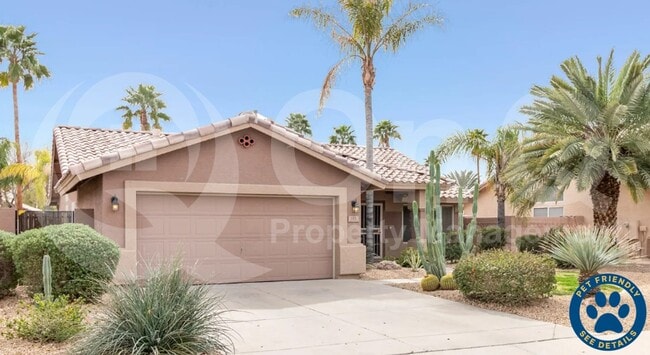 Photo - 151 W Shamrock St House