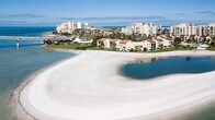Foto principal - 845 S Gulfview Blvd