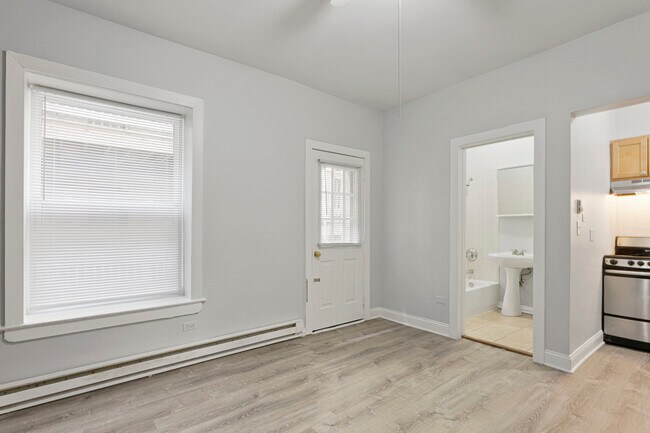 Foto del edificio - 1456 W Fargo Ave