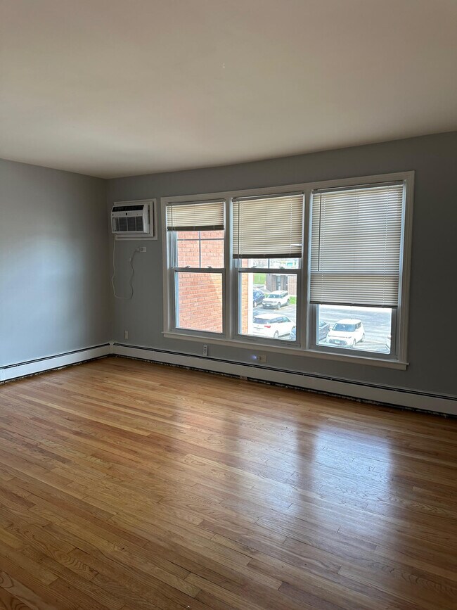 Foto del edificio - 419 W Stevens Dr