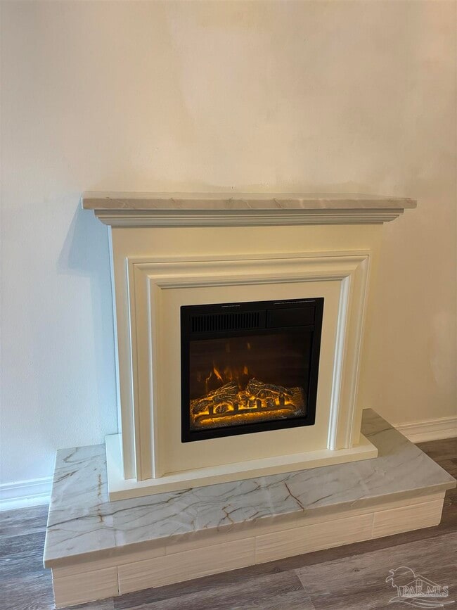 Building Photo - 4712 Huron Dr