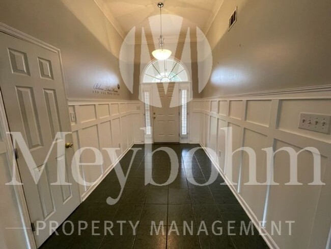 Foto del edificio - 4384 Marshall Way - One Marshall Place