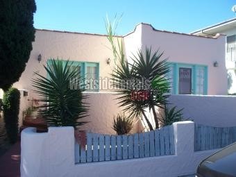 Building Photo - 1129 N Genesee Ave