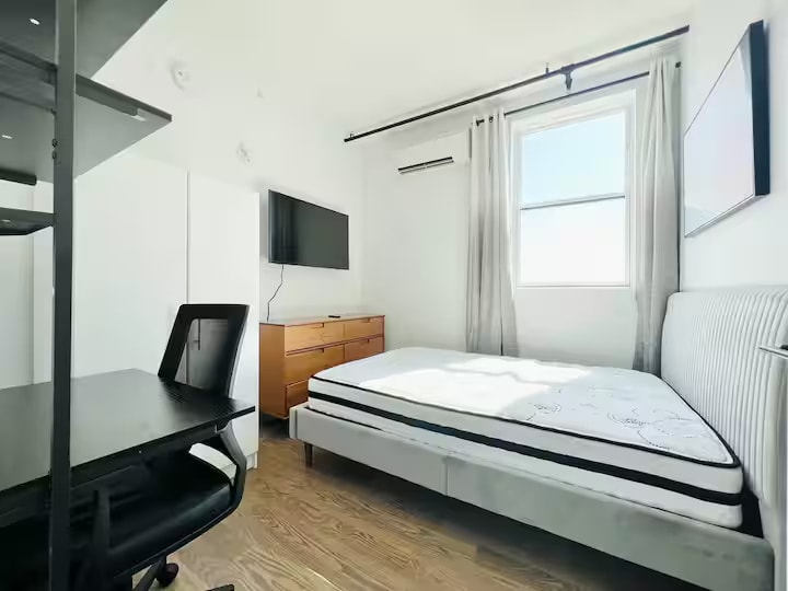 Furnished room/NOT APARTMENT - Furnished room/NOT APARTMENT