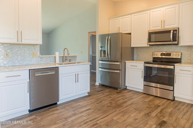 Building Photo - 1606 Castle Rock Ct