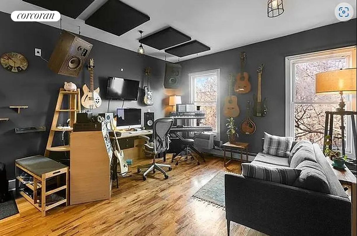 Foto principal - 1395 Herkimer St