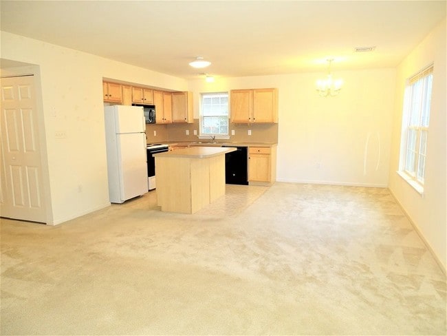 Building Photo - 1308 Hammon Ave