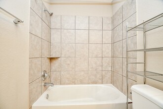 Building Photo - 2023 Manchester Crossing Dr