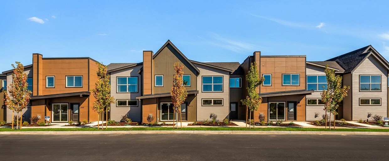 Primary Photo - Modern 3 Bed/2.5 Bath Townhome in NW Redmond