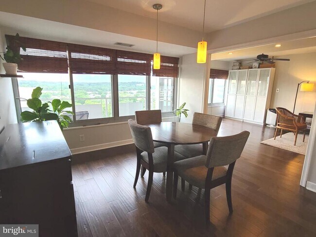 Foto del edificio - 5340 Holmes Run Pkwy