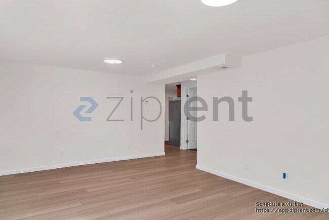 Foto del edificio - 860 Olive Ave