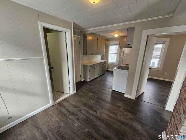 Foto del edificio - 134 Bristol St