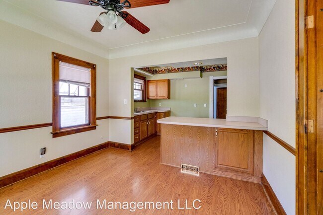 Building Photo - 3 br, 1 bath House - 564 S Detroit Ave