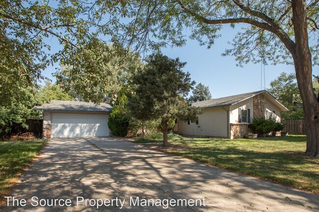 Building Photo - 5 br, 3 bath House - 732 Parkview Dr