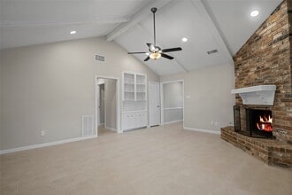 Building Photo - 1015 Rock Canyon Dr