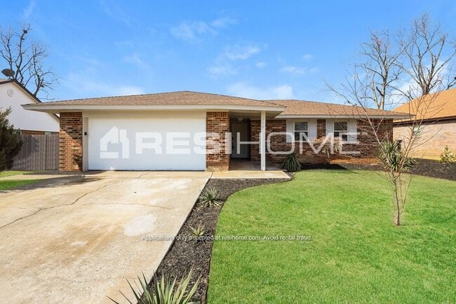 Photo - 736 Smalley Dr (Norman, OK) House