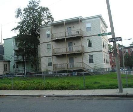Building Photo - 53 School St