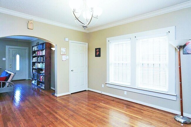 Foto del edificio - 5015 Jackson St