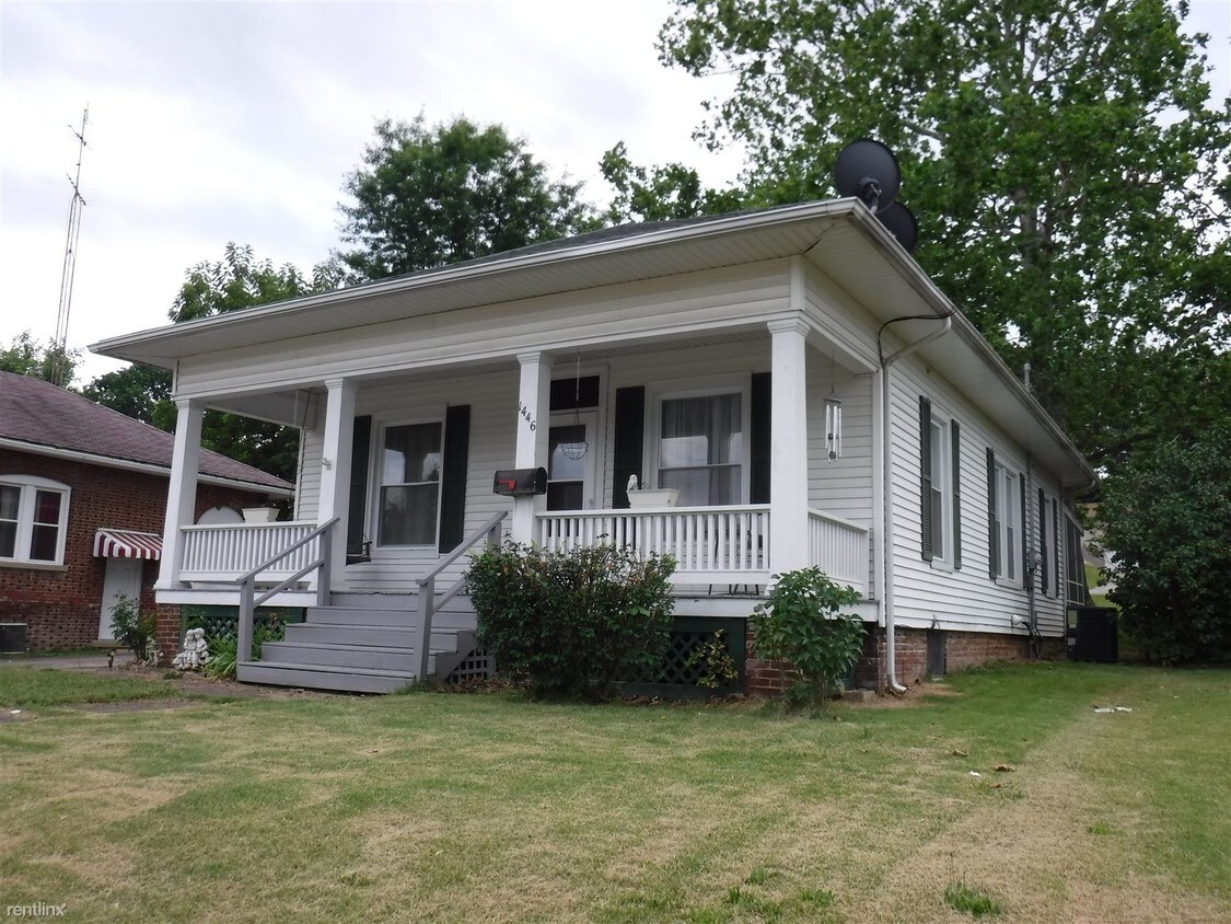 Foto principal - 1446 Vandalia Rd