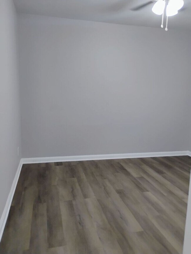 Foto del edificio - 1402 Gold Ave